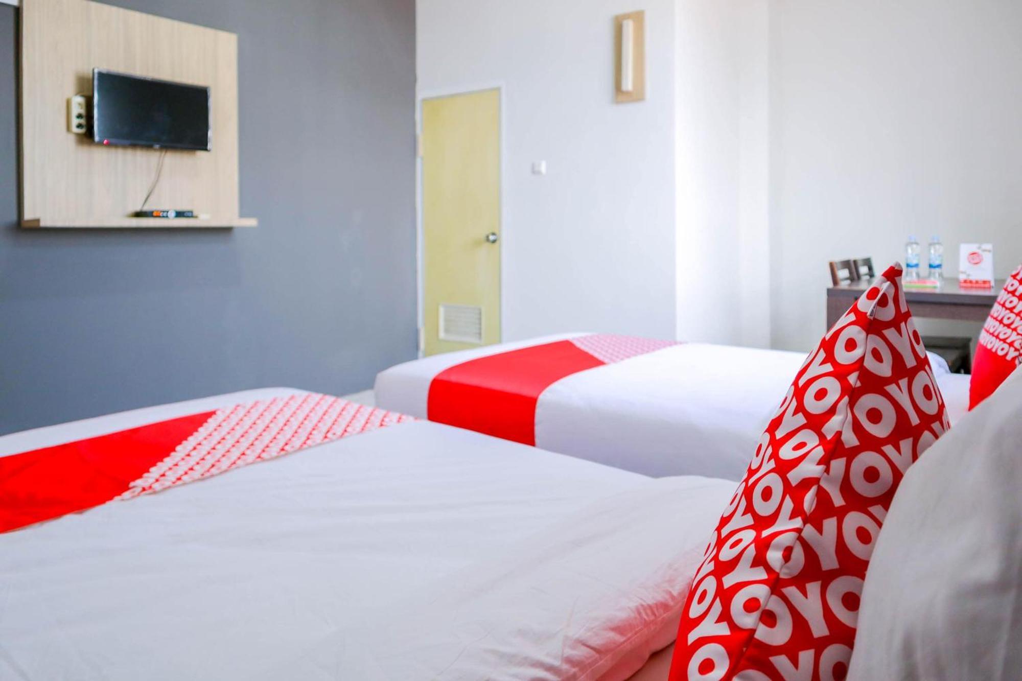 Oyo 1111 Pasar Baru Inn Jacarta Exterior foto