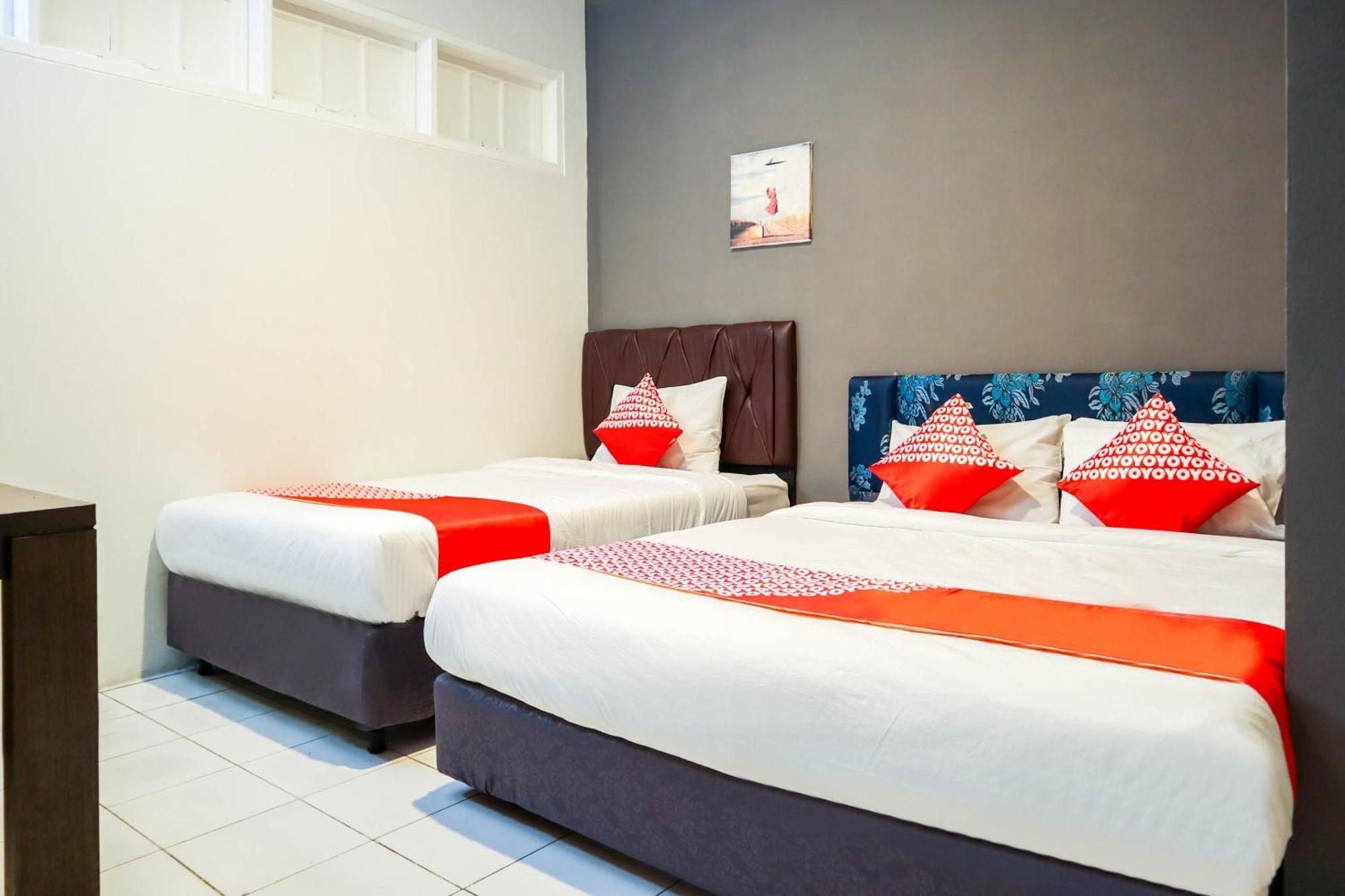Oyo 1111 Pasar Baru Inn Jacarta Exterior foto