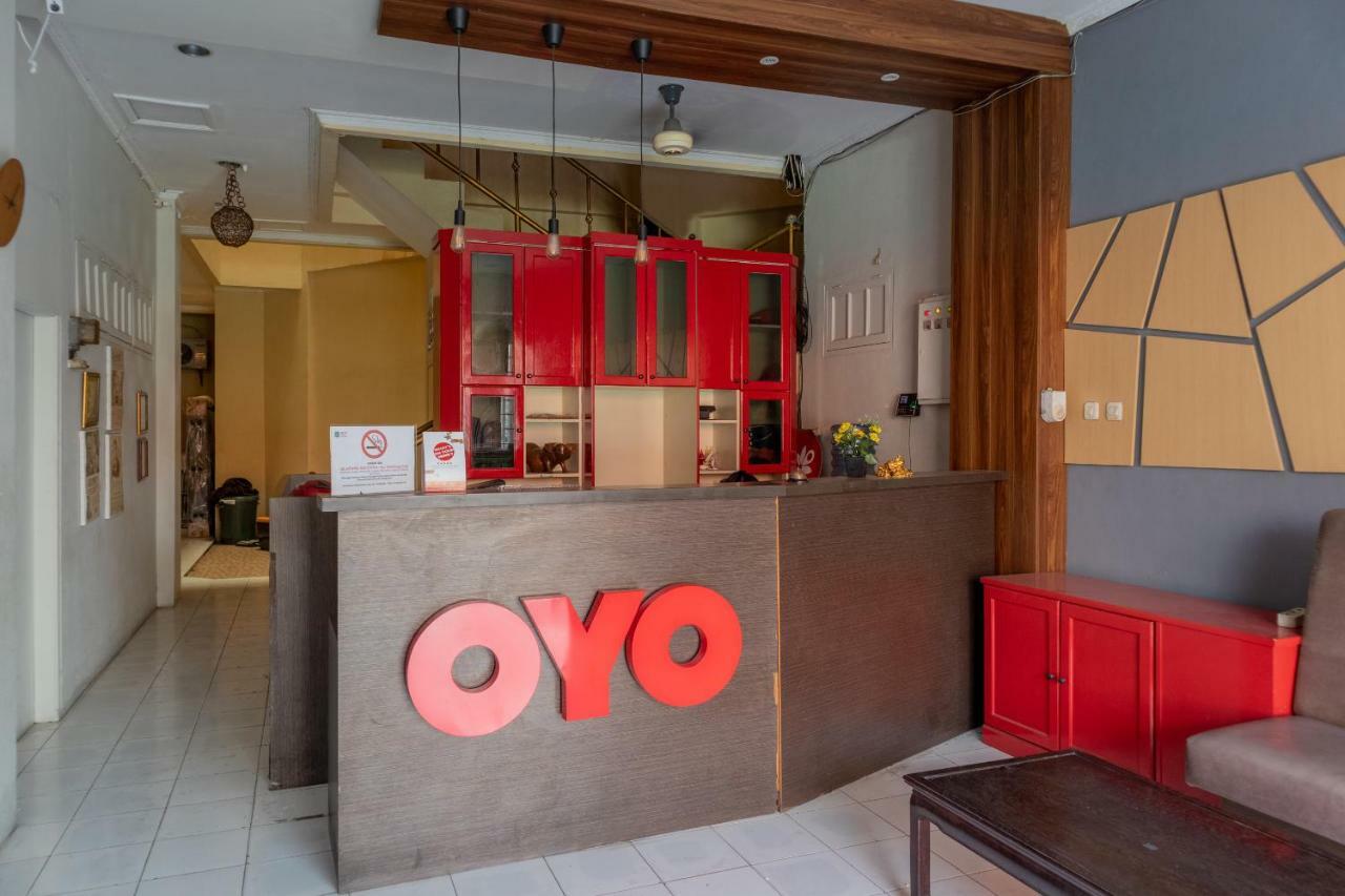 Oyo 1111 Pasar Baru Inn Jacarta Exterior foto